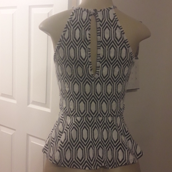 A’gaci Black& White Peplum Top Medium - Picture 5 of 5
